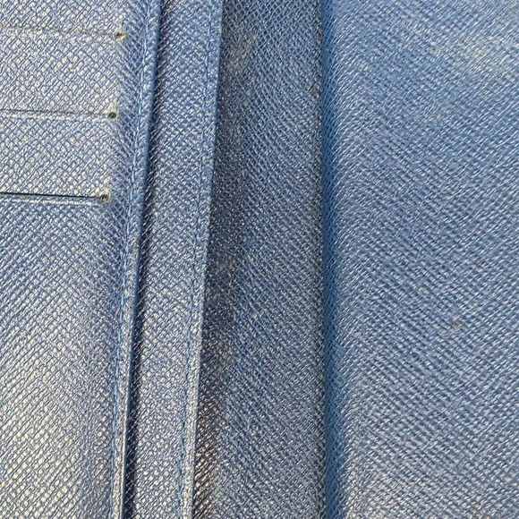 Louis Vuitton Epi Kisslock Wallet - Picture 6 of 9